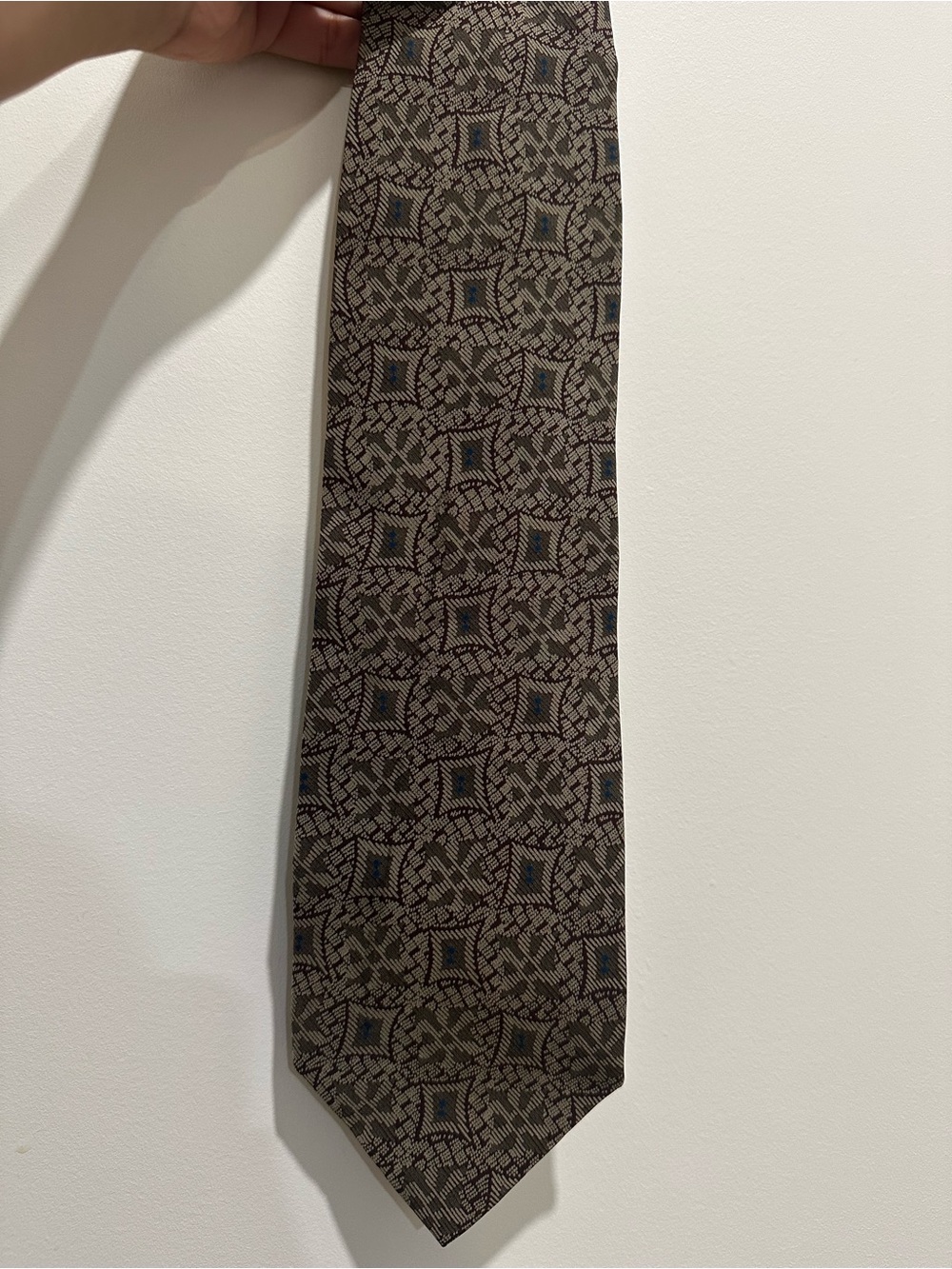 Giorgio Armani - Classic Geometric Design